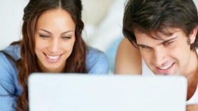 Sohbet Et, Hayatına Renk Dolsun: Bağ Kurmanın Gücü ve Dijital Çağdaki Yeri Sohbet Et, Hayatına Renk Dolsun: Bağ Kurmanın Gücü ve Dijital Çağdaki Yeri