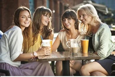 Muhabbet Dostluğu Güçlendiren Sihirli Bir Bağdır Muhabbet Dostluğu Güçlendiren Sihirli Bir Bağdır