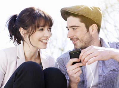 Chat ve Sohbet Kanallarında Profesyonel Kalmak Neden Önemlidir ve Nasıl Başarılır? Chat ve Sohbet Kanallarında Profesyonel Kalmak Neden Önemlidir ve Nasıl Başarılır?