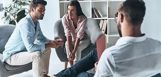 Kısa sohbetler bile ömür boyu iz bırakabilir Kısa sohbetler bile ömür boyu iz bırakabilir