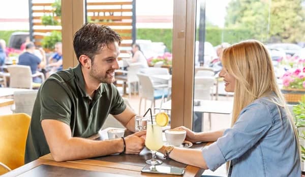 Muhabbet Gönülleri Birleştiren Sessiz Bir Dildir Muhabbet Gönülleri Birleştiren Sessiz Bir Dildir