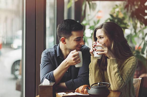 Bağımlılık Riski: Sanal Dünyada Kaybolmak Bağımlılık Riski: Sanal Dünyada Kaybolmak