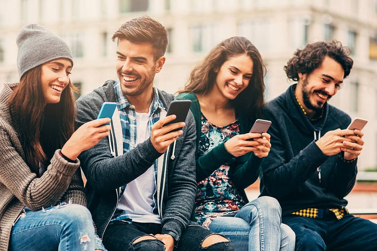 Hayatın Ritmi: Sohbet ve Muhabbet Hayatın Ritmi: Sohbet ve Muhabbet