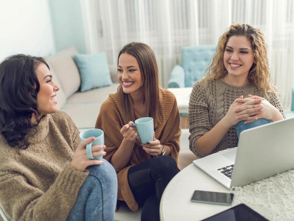 Keyifli ve Bol Chat Deneyimi Sohbetin Tadını Çıkarın